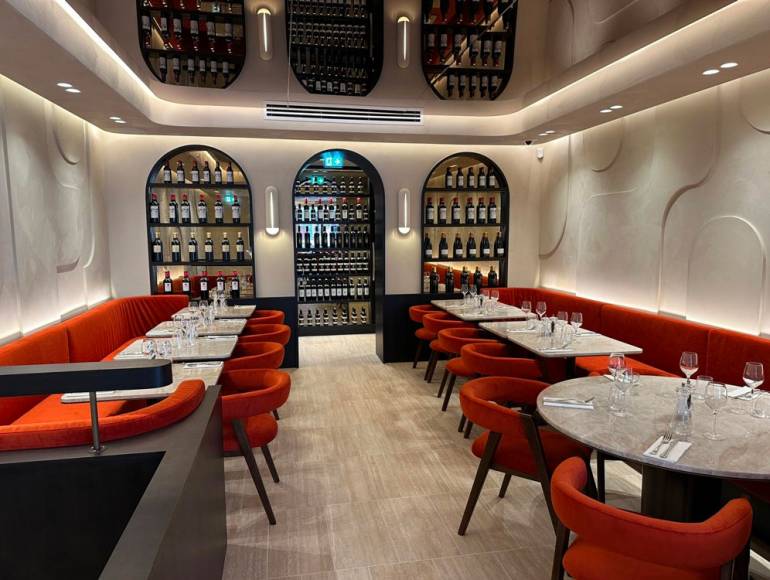 Salle du restaurant Gilda, 78 avenue des Ternes Paris 17